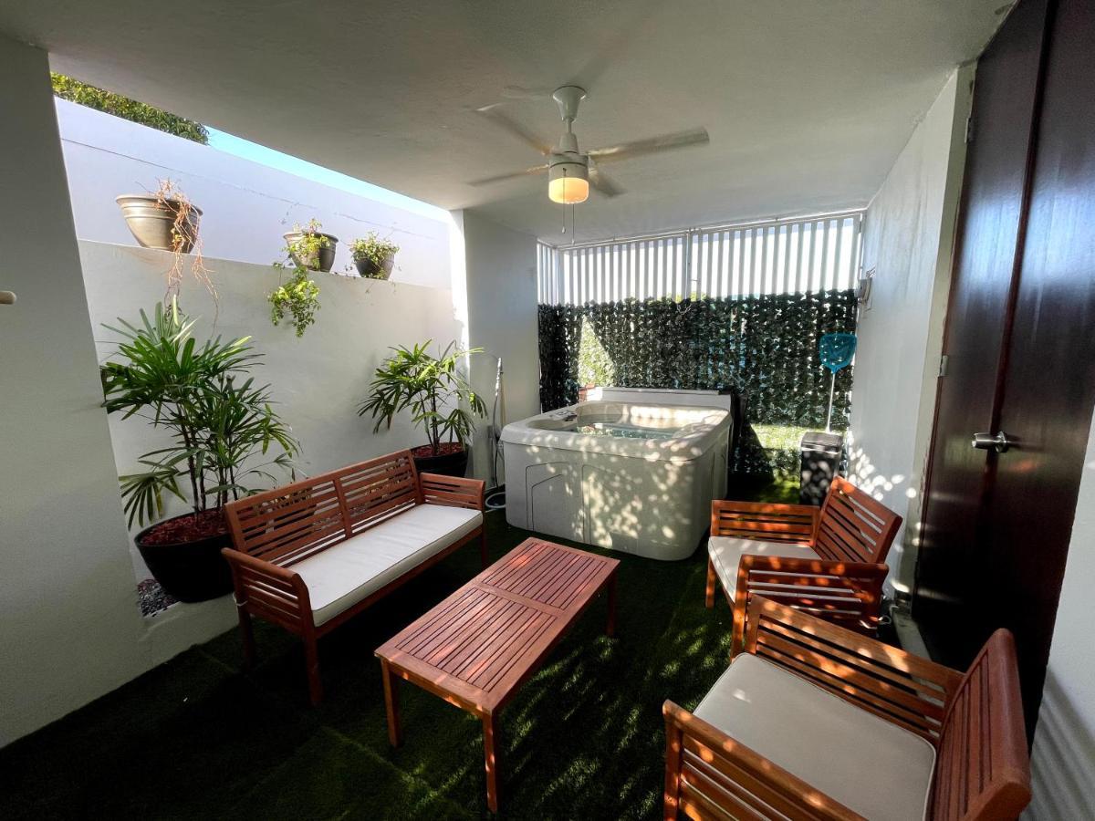 Spacious Retreat With Private Jacuzzi And Terrace Ponce Esterno foto